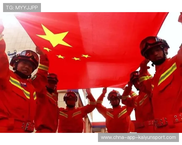 意义非凡的背后，是对人民的深情