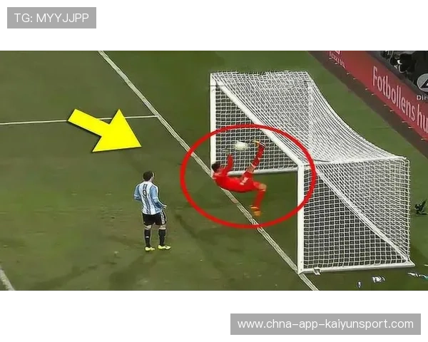 赛场“神奇救球”瞬间：运动员逆天反应震撼全场！