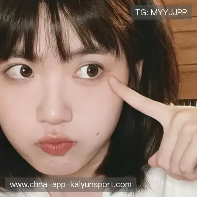 强燕颖